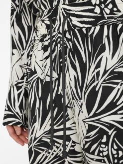 Drawstring Lounge Pant -- Noir Multi -Chic Attire Store 4 LWWB0890 NOIR MULTI FRSU23EC II WOMENS DAY 01 1161HR