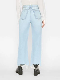 Le High 'N' Tight Wide Crop -- Legacy Chew 16 Le High 'N' Tight Wide Crop -- Legacy Chew -Chic Attire Store HNTWLCR385 LEGACY CHEW FRSU23EC WOMENS DAY 03 1502HR