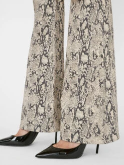 Le High Flare -- The Serpent -Chic Attire Store LHF403P THESERPENT FRSP23EC II WOMENS DAY 02 0074HR