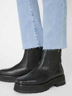 Le High Straight -- Yorba -Chic Attire Store LHSTRA793 YORBA FRSP23EC II WOMENS DAY 01 0033HR