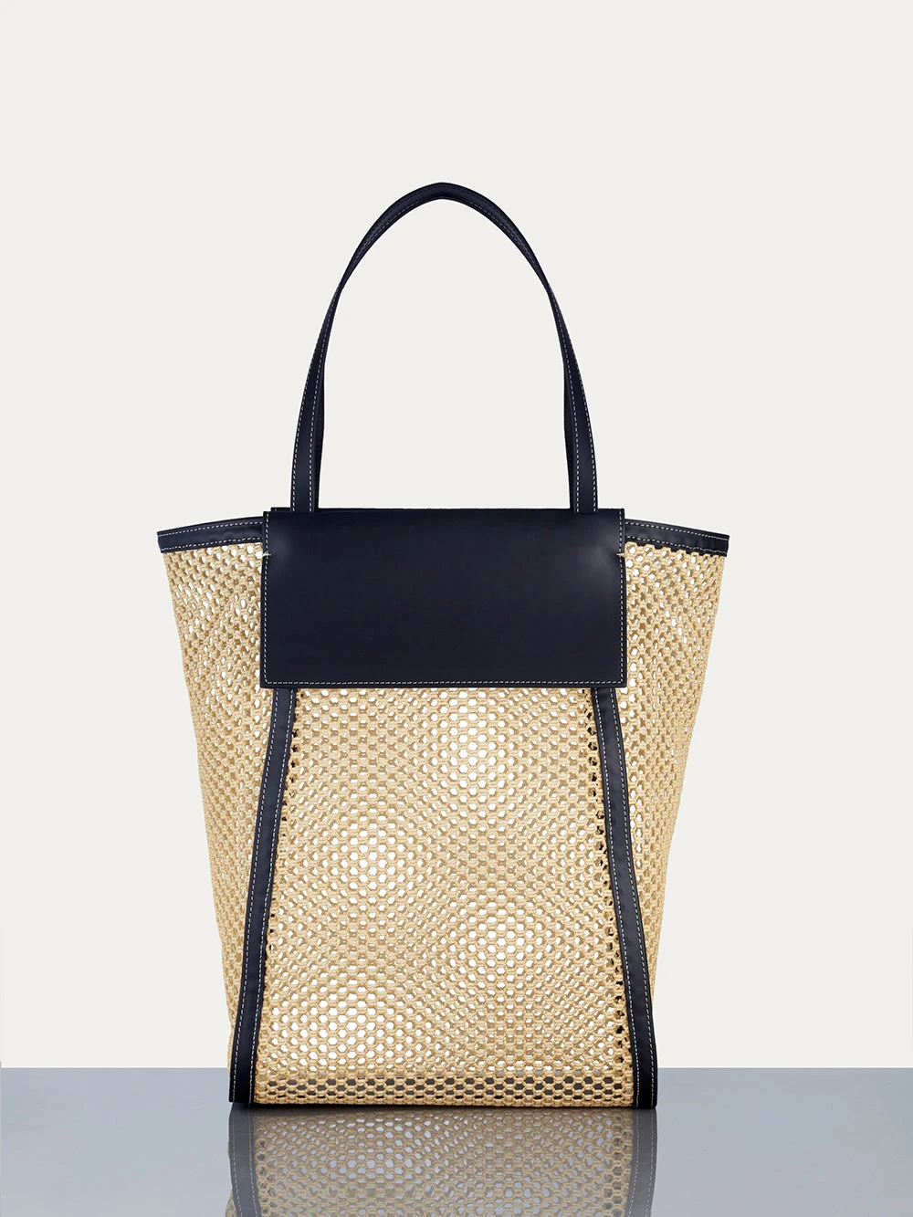 Le Market Shopper -- Natural/Noir 6 Le Market Shopper -- Natural/Noir - Image 4