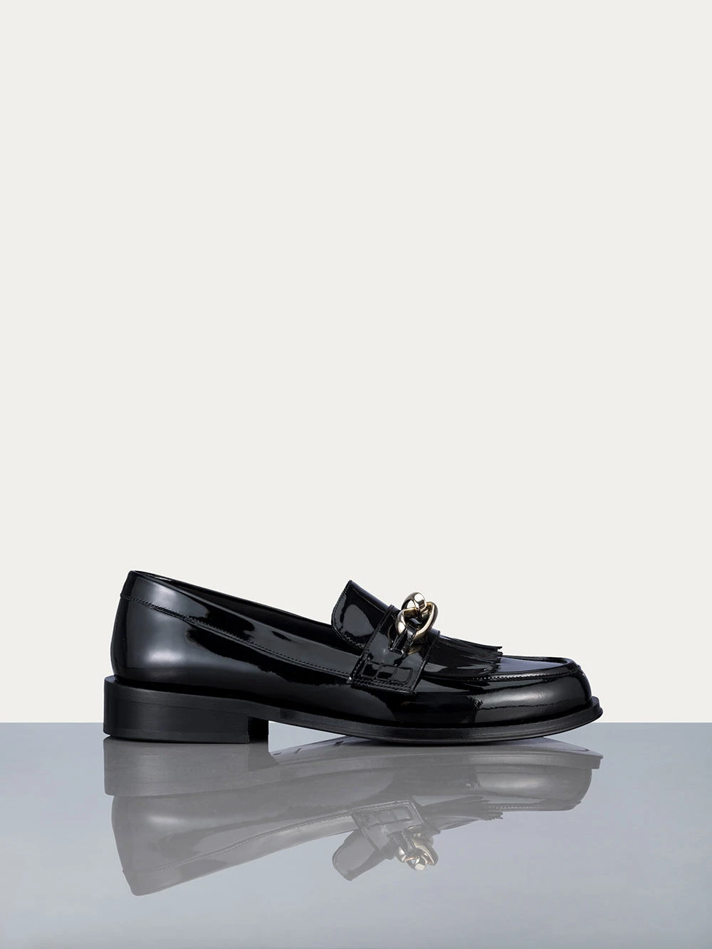 Le Ayana Frill Loafer -- Noir Patent 3 Le Ayana Frill Loafer -- Noir Patent