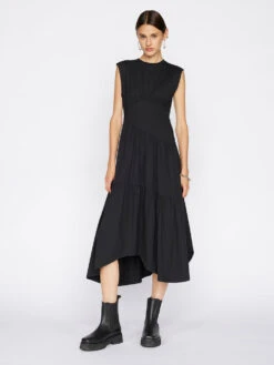 Gathered Seam Knit Dress -- Noir