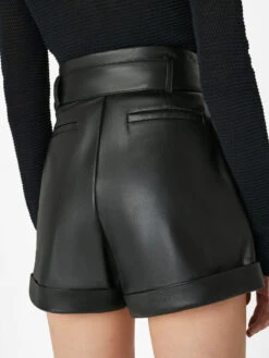 Paperbag Leather Short -- Noir -Chic Attire Store LWLT0703 NOIR FRSU23EC II WOMENS DAY 02 1340HR