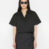 Cropped Short Sleeve Shirt -- Noir -Chic Attire Store LWSH2789 NOIR FRSU23EC II WOMENS DAY 01 0060HR
