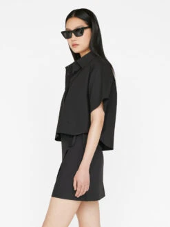 Cropped Short Sleeve Shirt -- Noir -Chic Attire Store LWSH2789 NOIR FRSU23EC II WOMENS DAY 01 0067HR