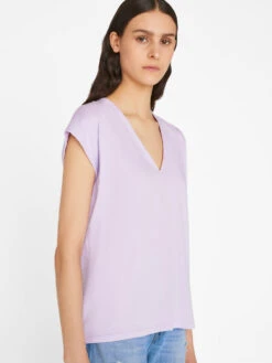 Le Mid Rise V Neck Tee -- Lilac -Chic Attire Store LWTS0826 LILAC FRSU23EC II WOMENS DAY 02 0795HR