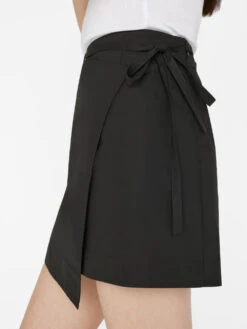 Wrap Mini Skirt -- Noir 9 Wrap Mini Skirt -- Noir -Chic Attire Store LWWB0875 NOIR FRSU23EC II WOMENS DAY 01 0117HR